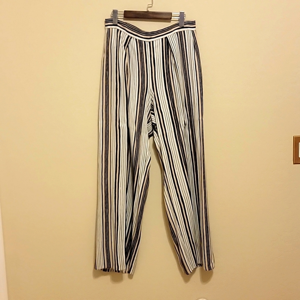 Side Slit Wide Leg Rayon Cupcakes and Cashmere size 10 pants